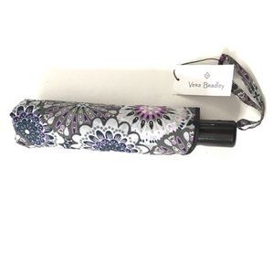 NWT Vera Bradley Umbrella in Mimosa Medallion
